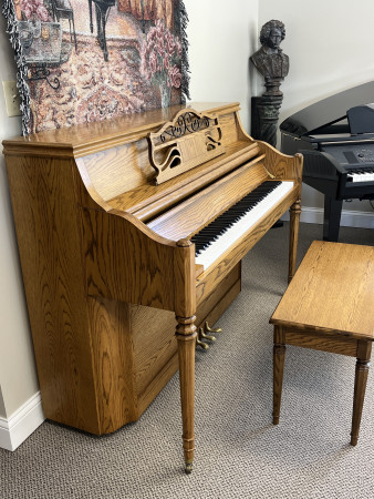 1991 Charles R Walter console piano, oak - Upright - Console Pianos